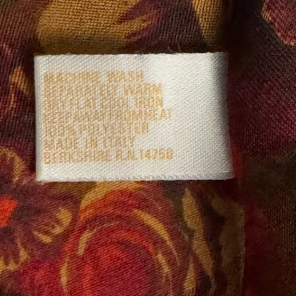 Berkshire Vintage Floral Square Scarf Red Rose Made in Italy 30x30‎ Polyester